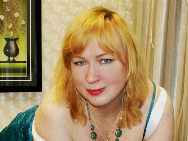 Profilbild von AliceInWonderland, 45 Jahre - sucht Parkplatzsex Kontakte