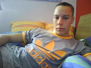 andi009, 22 - Mitglied aus Dessau-Roßlau