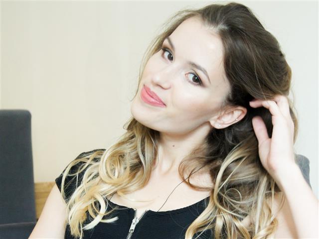 Carly, 25 - Mitglied aus Wiesbaden