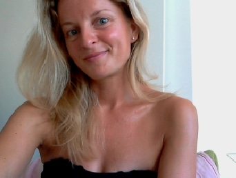 Profilbild von Erdbeere, 36 Jahre - sucht Parkplatzsex Kontakte