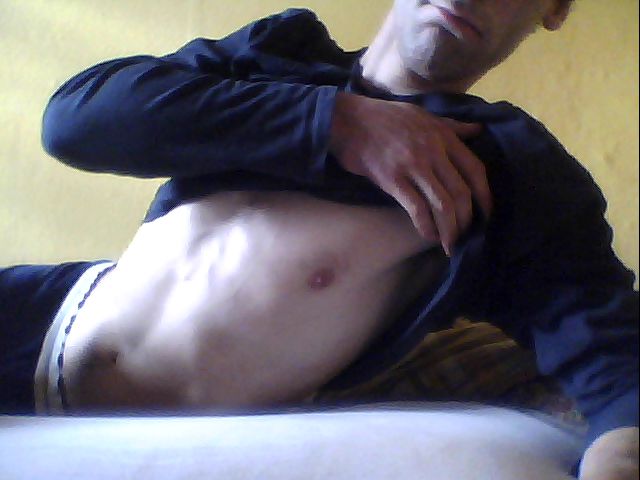 Profilbild von lovelylighter, 28 Jahre - sucht Parkplatzsex Kontakte