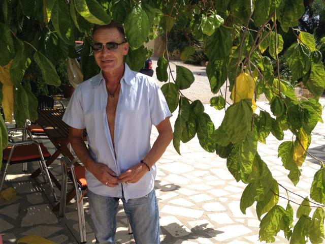 Profilbild von XSecretManX, 55 Jahre - sucht Parkplatzsex Kontakte